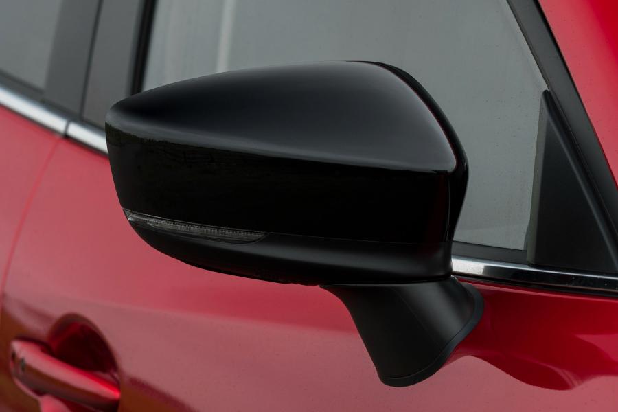 Детали экстерьера Mazda3 Sport Black (BM) 2018 года  (UK) (фото 11 из 15)